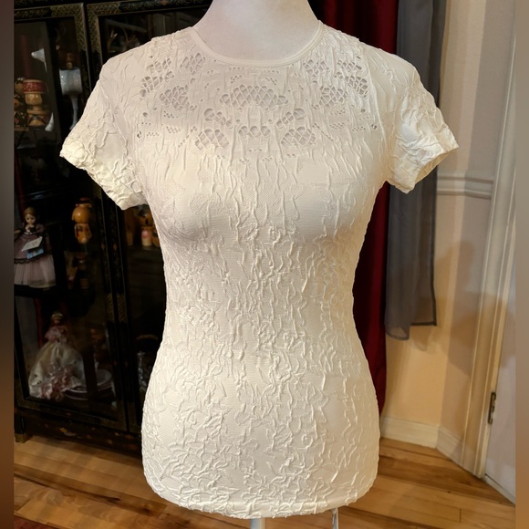 Nophat Lace Textured Stretch Fitted Top - Picture 1 of 5
